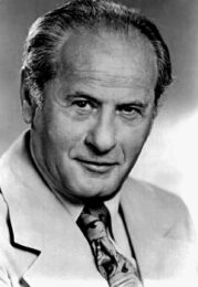 Eli Wallach